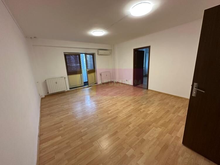 Vanzare apartament 3 camere-Rond Alba Iulia